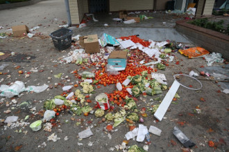 प्रदर्शनका क्रममा निस्केका सिसालाई अन्य फोहरसँग नमिसाउन आग्रह
