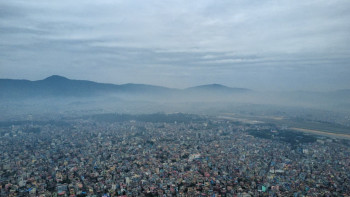 काठमाडौं महानगरद्वारा लत्रिएका तार व्यवस्थापन सुरु