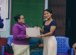 युुवालाई स्वरोजगार बनाउँदै इलाम, २० उद्यमीलाई ल्यापटप वितरण