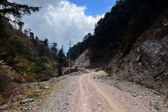१० वर्षसम्म बनेन १३ किलोमिटर सडक, ठेकेदार सम्पर्कविहीन