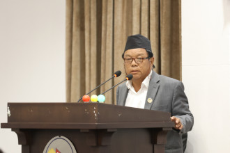 ट्याक्सीको कालो प्लेटमा १५ लाखको चलखेल, अर्बौंको सिन्डिकेट खारेज गर्न सांसद पुनको माग
