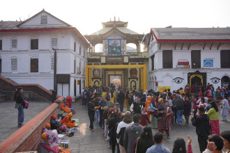 महाशिवरात्रिमा पशुपतिनाथ मन्दिर दर्शन गर्न १० लाख भक्तजन पुग्ने अपेक्षा, कति संकलन होला भेटी?
