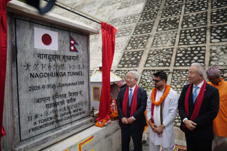 नागढुंगा सुरुङमार्ग सञ्चालनमा, भाैतिक पूर्वाधार मन्त्री र जापानी राजदूतले गरे उद्घाटन