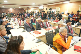 राष्ट्रियसभाका नवनिर्वाचित सदस्यले लिए शपथग्रहण (तस्बिरसहित)