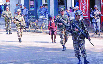 काठमाडौंमा सेनाको चहलपहल, संवेदनशील क्षेत्रमा सुरक्षा कडा
