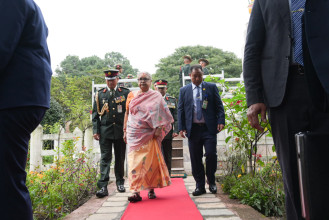पहिलोपल्ट राष्ट्रका नाममा सम्बोधन गर्दै प्रधानमन्त्री कार्की