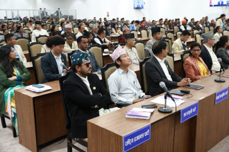 प्रतिनिधिसभा बैठकमा कसले के भने?