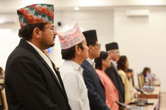 प्रतिनिधिसभा बैठक सुरु, सर्वदलीय बैठकमा सहमति नजुटेपछि विपक्षी अवरोध निरन्तर