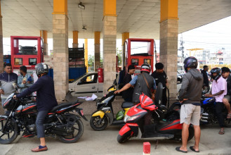 बढ्यो पेट्रोलियम पदार्थको मूल्य, कुनमा कति पुग्यो?