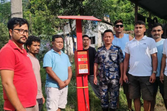 सिमलताल र चरौँदीमा विपद्को सूचना दिने उपकरण जडान