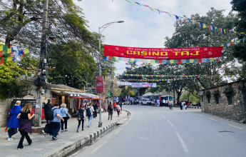 अंग्रेजी नयाँ वर्षको स्वागतमा व्यग्र पोखरा, सजाइँदै चोक र सडक