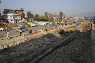 रिङरोड विस्तारमा 'अवरोधै अवरोध': पशुपति क्षेत्रको जग्गा, चीनको मास्टर प्लान र निर्माण सामग्रीको अभाव
