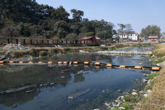 बागमतीका ६ ठाउँमा राखियो फोहोर संकलन गर्ने ‘ट्रास बेरियर’ (तस्बिरसहित)