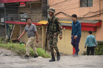 अत्यावश्यक कामबाहेक बाहिर ननिस्कन आग्रह