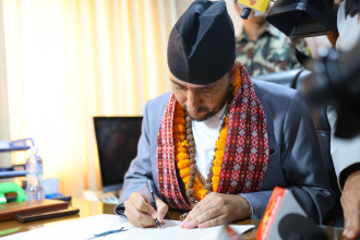 मन्त्री खरेलको पहिलो निर्णय: १० वटा मुख्य सहरमा नि:शुल्क इन्टरनेट