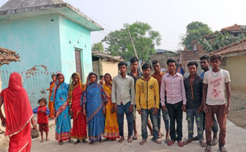 भोट माग्न गाउँ पस्दै उम्मेदवार, दलित समुदाय भन्छन्– ‘जितेपछि फर्केर आउँदैनन्’