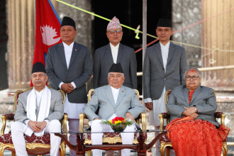 अन्तरिम प्रधानमन्त्रीको पहिलो मन्त्रिपरिषद् विस्तार, तीन मन्त्रीले लिए शपथ