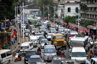 २० वर्ष पुराना सवारीको लगत कट्टा गर्न २ वर्षको आयकर छुट