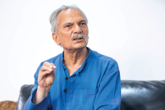 देश अर्थ राजनीतिको गम्भीर संकटमा पुग्दै छ- बाबुराम भट्टराई