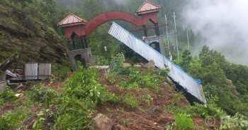पहिरोले पञ्चकोट प्रहरी चौकीमा क्षति