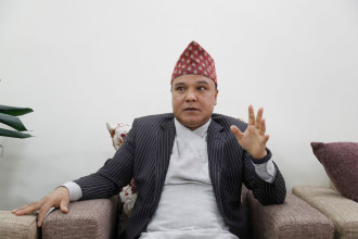 राष्ट्र बैंकको कायम मुकायम गभर्नरमा बम बहादुर मिश्र