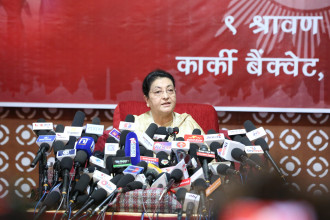 पदको लालसाले राजनीतिमा आएकी हैन्- पूर्वराष्ट्रपति भण्डारी