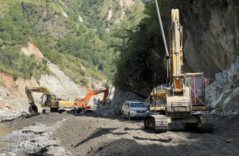 क्षतिग्रस्त बीपी राजमार्ग पुनःनिर्माण सुरु, साढे ८ अर्ब लागत,  दुई वर्षभित्र सकिने
