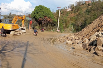 निर्वाचनअघि सडक सुधार र सुरक्षा सुनिश्चित गर्न यातायात व्यवसायी महासंघको माग