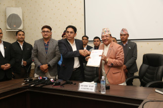 विप्लव नेतृत्वको पार्टीले दियो निर्वाचन आयोगमा निवेदन