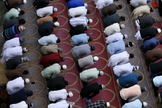 काठमाडाैंकाे कास्मिरी र जामे मस्जिदमा इद उल फित्रकाे रमझम (तस्बिरहरू)