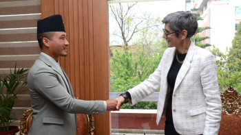 गृहमन्त्री गुरुङले गरे स्वीट्जरल्यान्डका राजदूत सँग आग्रह