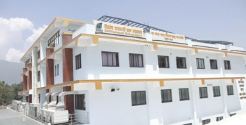 मीनबहादुर परिवारले किओच काठमाडौं बाल अस्पताललाई हस्तान्तरण गरे भवन