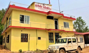 हुप्सेकोटका ५६ बालिकालाई पाँच हजारसहितको बैंक खाता उपहार