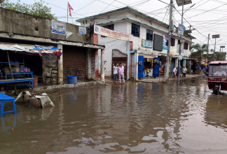 वर्षाले जलमग्न: जलेश्वर