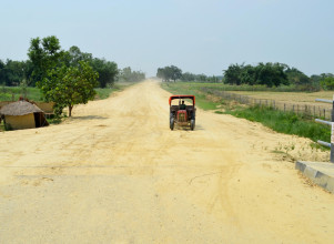 कञ्चनपुरको हुलाकी सडकः साढे २ वर्षकाे म्याद, साढे आठ वर्षसम्म अधुरै