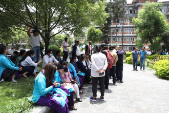 करार कर्मचारी व्यवस्थापनः ४०० सेवानिवृत्तलाई बिदाइ