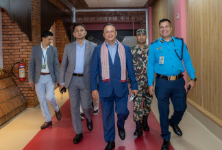 चीन भ्रमणमा निस्किए ऊर्जामन्त्री खड्का