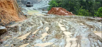 २५ वर्षसम्म बागलुङ–घोडाबाँधे सडक भएन कालोपत्र, यात्रुलाई सास्ती