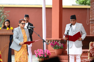 राष्ट्रियसभाका अध्यक्षद्वारा उपाध्यक्षको गोपनीयताको शपथ