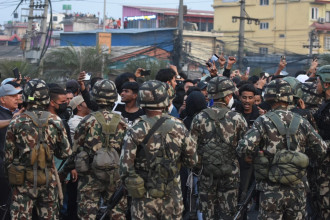 कर्फ्यु समय घटाइयो, बिहान ४ घन्टा र बेलुकी २ घन्टा आउजाउ गर्न पाइने