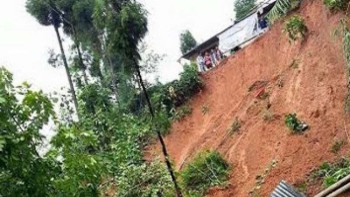 रामेछाप पहिरोमा ज्यान गुमाउने ६ पुगे, ४ जना अझै बेपत्ता