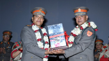 अवकाशमा सशस्त्रका आइजिपी अर्याल