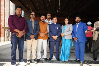 शपथका लागि सिंहदरबार पुगे नयाँ सांसदहरू (तस्बिरहरू)