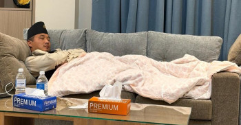 आफ्नै कार्यालयको सोफामै सुते गृहमन्त्री सुधन