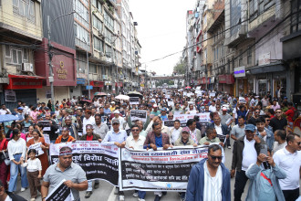 सुनचाँदी व्यवसायीको आन्दोलनः दैनिक मूल्य तोक्न छाडियो, कारोबार ठप्प