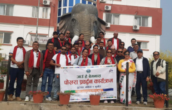 ‘जाऊँ है बेगनास पोखरा’टोली बर्दिया पुग्यो, ठाकुरबाबामा पर्यटकीय साझेदारी छलफल