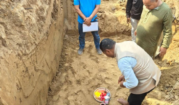 टीकापुरमा शिलान्यास भएको चार वर्षपछि कभर्ड हल बन्दै,  लागत साढे २ करोड बढी