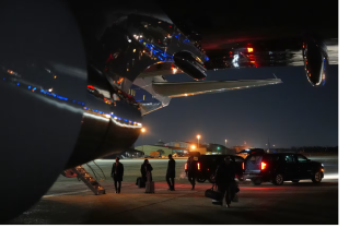 डाभोस आर्थिक मञ्चमा जान लागेका ट्रम्पको विमानमा प्राविधिक गडबडी, उडेलगत्तै अवतरण गराइयो