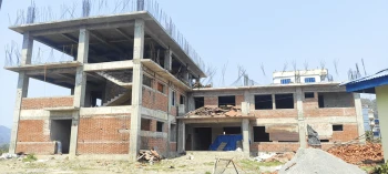 नमूना भेटेरिनरी अस्पताल निर्माण कार्य सुस्त,ठेक्का तोड्ने तयारी
