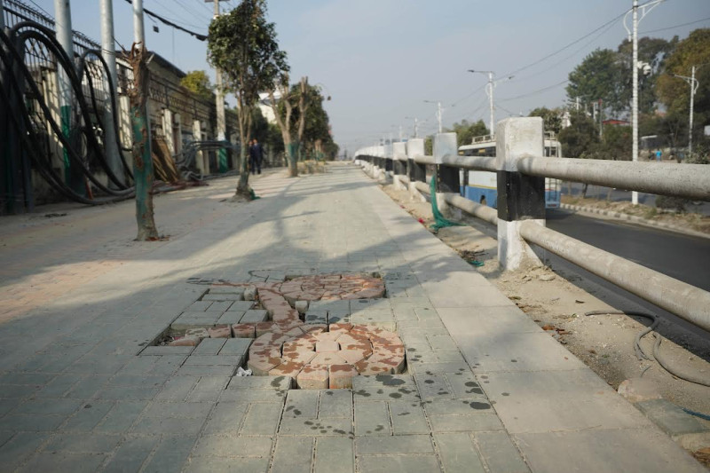 व्यवस्थित साइकल लेनसँगै फुटपाथ विस्तार गर्दै काठमाडौं महानगर